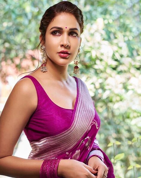all about you Purple Woven Design Silk Blend Saree