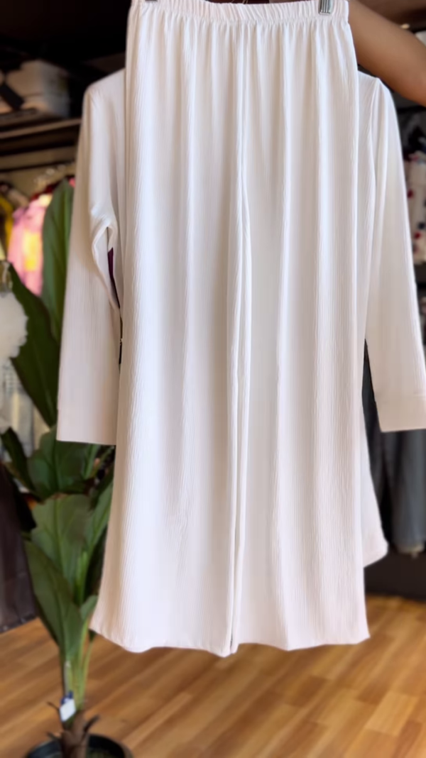 ✨ Minimal Elegance: White Textured Co-ord Set with Bold Contrast ✨ - Image 3
