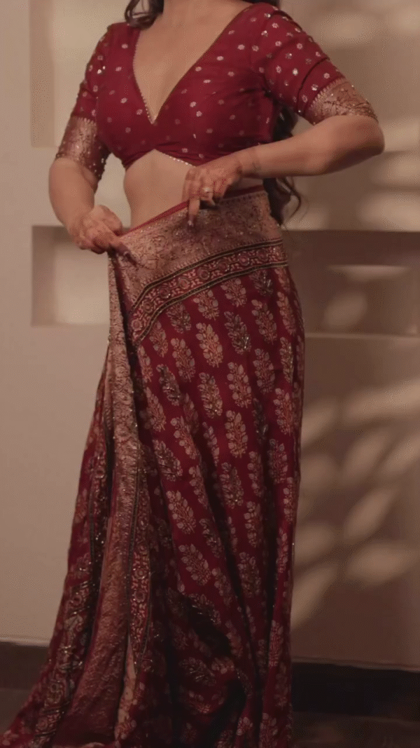🌹 Regal Elegance Banarasi Silk Saree – Timeless Beauty in Every Drape ✨ - Image 2