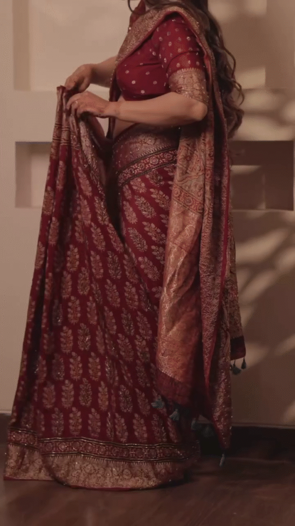 🌹 Regal Elegance Banarasi Silk Saree – Timeless Beauty in Every Drape ✨ - Image 5