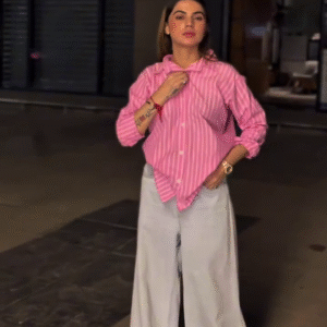 🌸 Effortless Chic: Striped Pink Shirt & Wide-Leg Denim – A Blend of Comfort & Style! 💫