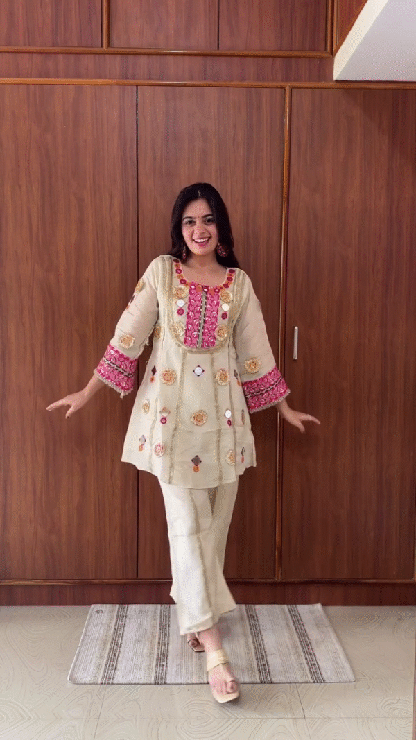 🌸 Royal Mirror Work Kurti Set – Elegant Ivory & Hot Pink Fusion Ensemble 🌸 - Image 3