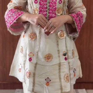 🌸 Royal Mirror Work Kurti Set – Elegant Ivory & Hot Pink Fusion Ensemble 🌸