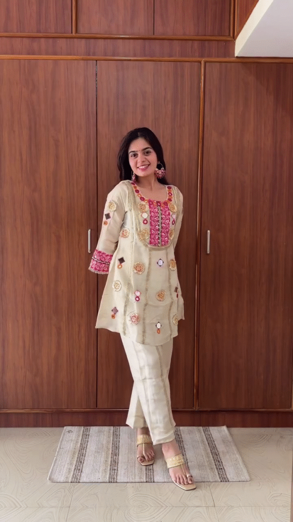 🌸 Royal Mirror Work Kurti Set – Elegant Ivory & Hot Pink Fusion Ensemble 🌸 - Image 5