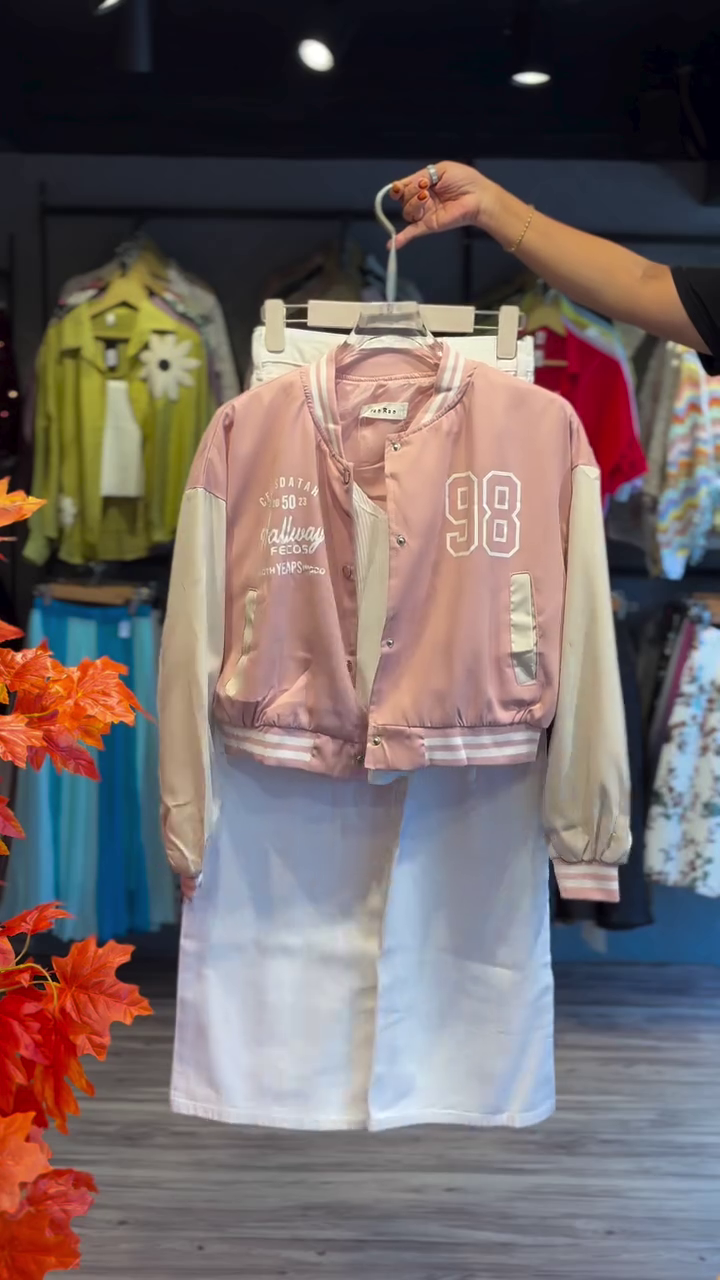 EverCozy Thermal Streetwear Jacket - Image 7