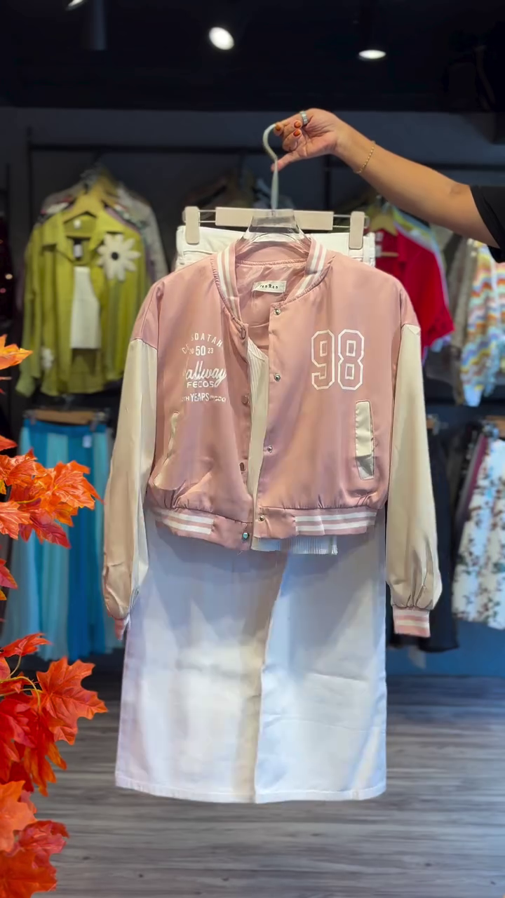 EverCozy Thermal Streetwear Jacket - Image 6