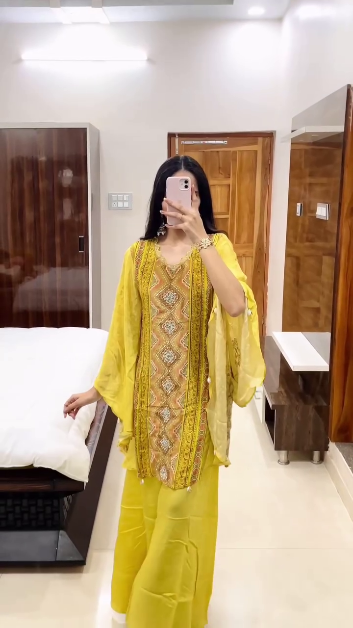 ✨ Premium Designer Women’s Ethnic & Indo-Western Co-Ord Set Collection | Partywear, Festive & Wedding Wear Outfit ✨ - Image 4