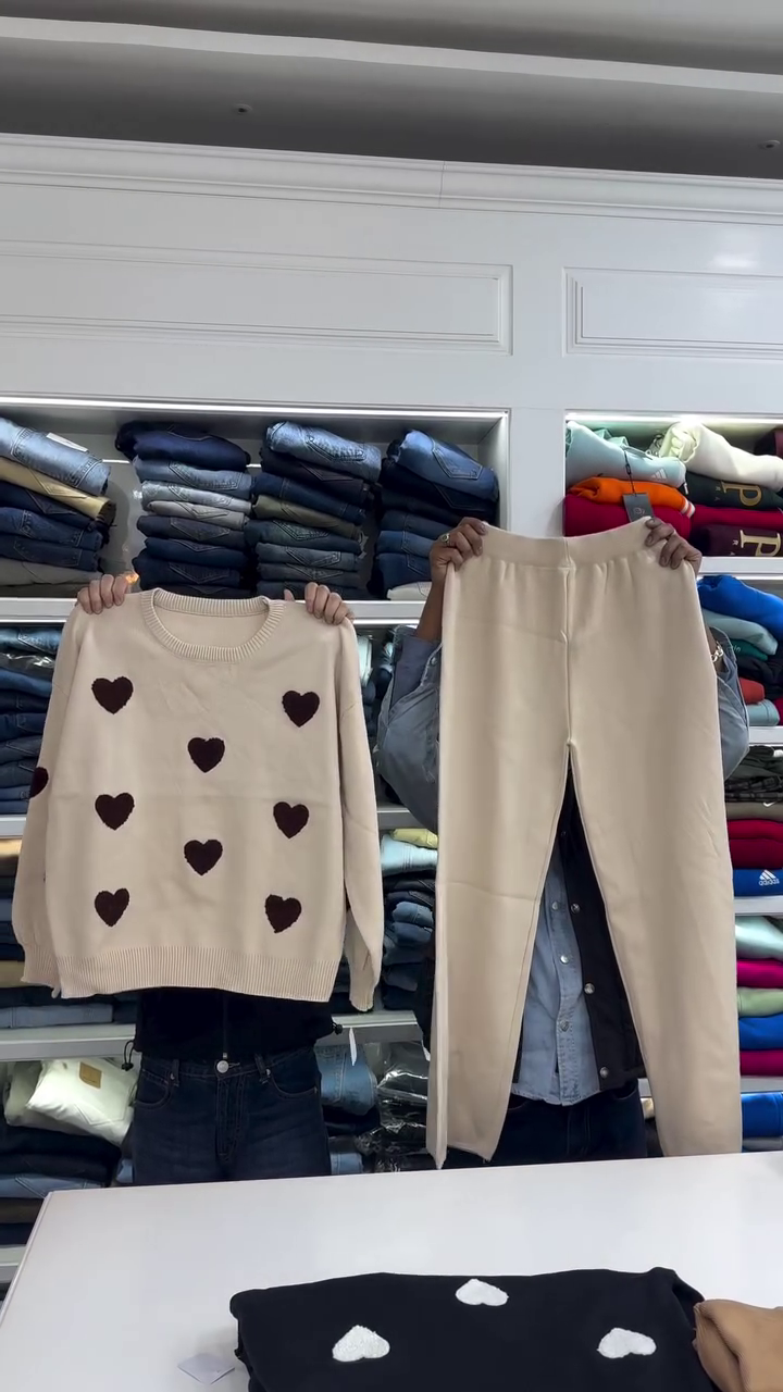 π€ Heartfelt Cozy Knit Co-Ord Set β Sweet, Soft & Effortlessly Stylish π€