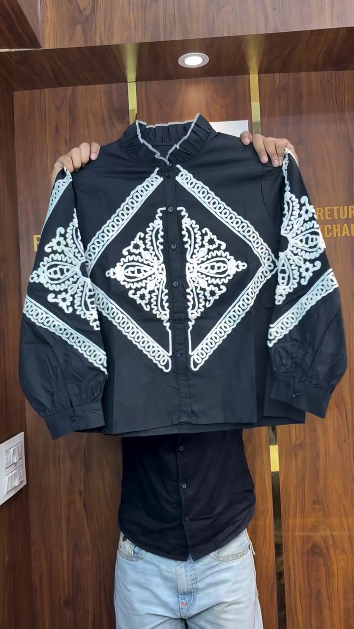 ๐ค Elegant White Embroidered Mandarin Collar Shirt โ Timeless Chic - Image 4