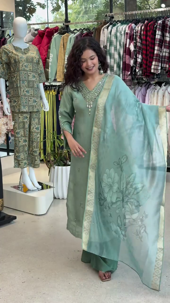 Elegant Green Chanderi Cotton Kurta Set with Printed Palazzo & Floral Dupatta – Ethnic Charm Redefined