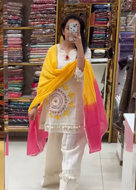 Elegant White Ethnic Suit Set with Yellow Dupatta – Graceful Festive & Everyday Wear for Timeless Style
