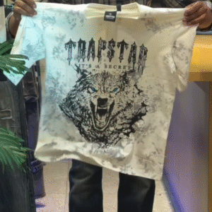 Bold Street Statement: Graphic Wolf Print Oversized Tee