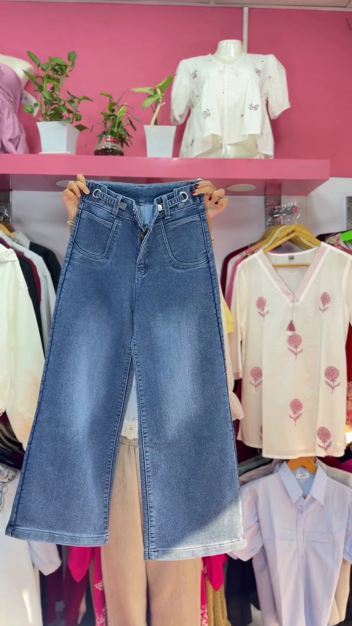 π Trendy Wide-Leg Denim Jeans β Effortless Style with Everyday Comfort π - Image 2