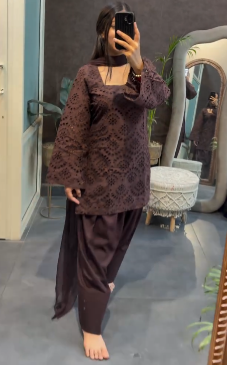 Elegant Chocolate Brown Suit Set – Graceful Ethnic Style with Modern Comfort