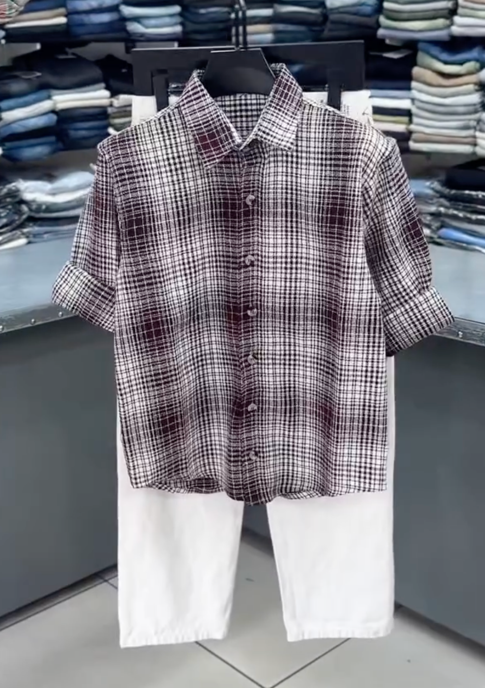 Black & White Checked Shirt with Denim Jeans – Stylish Casual Combo for Everyday Wear - Image 8